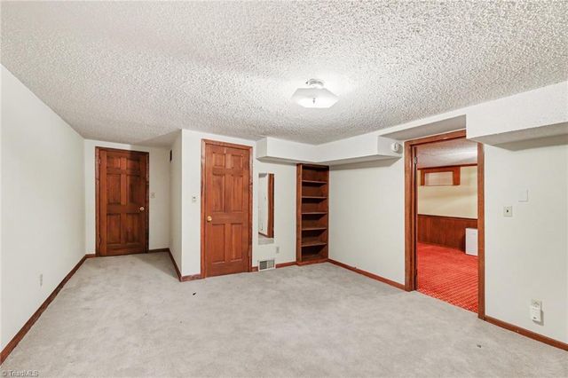 1128 Partridge Lane, Winston-salem, NC 27106