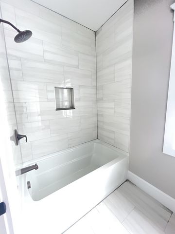 3 Lukes Way, Plaistow, NH 03865