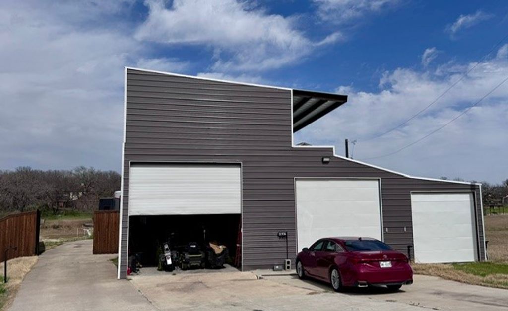 11936 Younger Court, Azle, TX 76020
