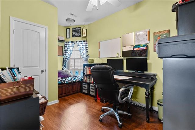 607 Oakmont Drive, Warrensburg, MO 64093