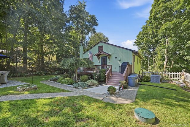 14 Young Street, Cortlandt Manor, NY 10567