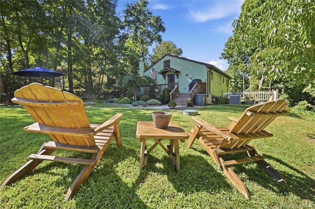 14 Young Street, Cortlandt Manor, NY 10567