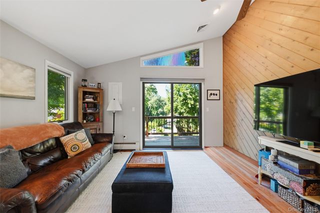 14 Young Street, Cortlandt Manor, NY 10567