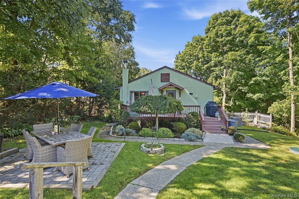 14 Young Street, Cortlandt Manor, NY 10567 — exterior
