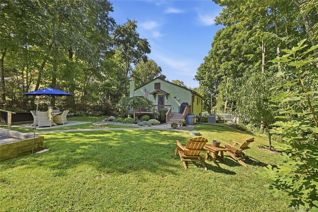 14 Young Street, Cortlandt Manor, NY 10567 — photo 2