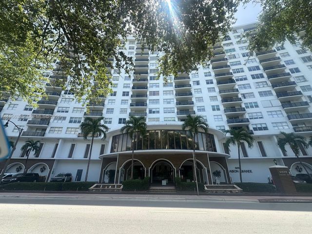 6039 Collins Ave 1517, Miami Beach, FL 33140