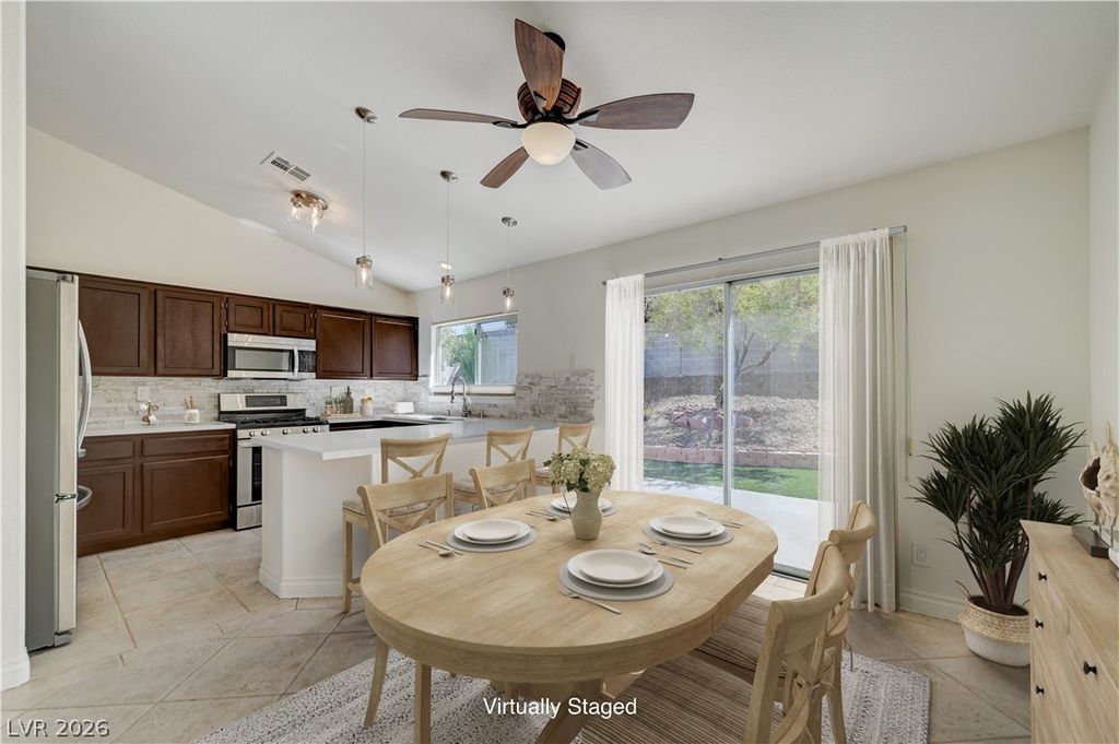 9505 Glengarry Drive, Las Vegas, NV 89129 — photo 3