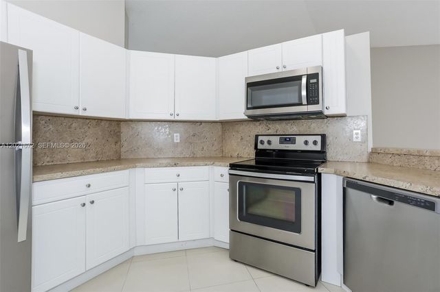 12324 SW 198th St, Miami, FL 33177