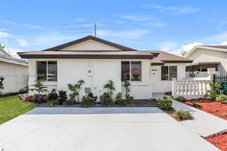 12324 SW 198th St, Miami, FL 33177