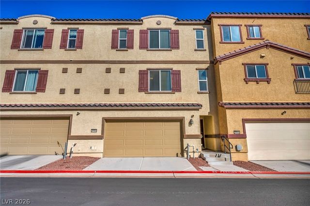 1525 Spiced Wine Avenue 24104, Henderson, NV 89074
