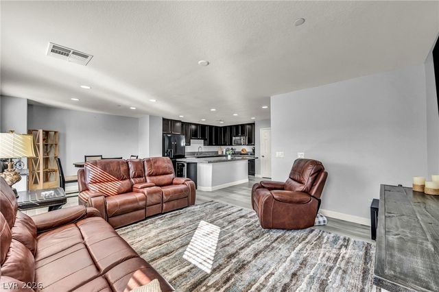 1525 Spiced Wine Avenue 24104, Henderson, NV 89074