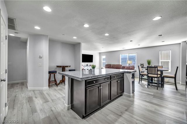 1525 Spiced Wine Avenue 24104, Henderson, NV 89074