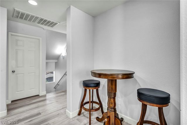 1525 Spiced Wine Avenue 24104, Henderson, NV 89074