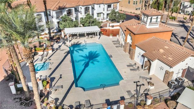 1525 Spiced Wine Avenue 24104, Henderson, NV 89074