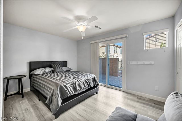 1525 Spiced Wine Avenue 24104, Henderson, NV 89074