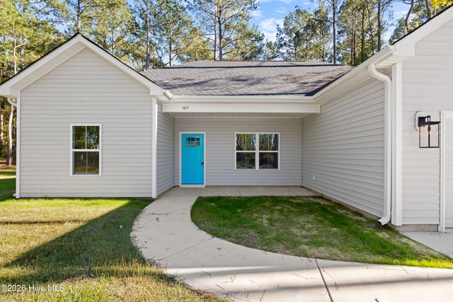 105 Plum Court, Burgaw, NC 28425