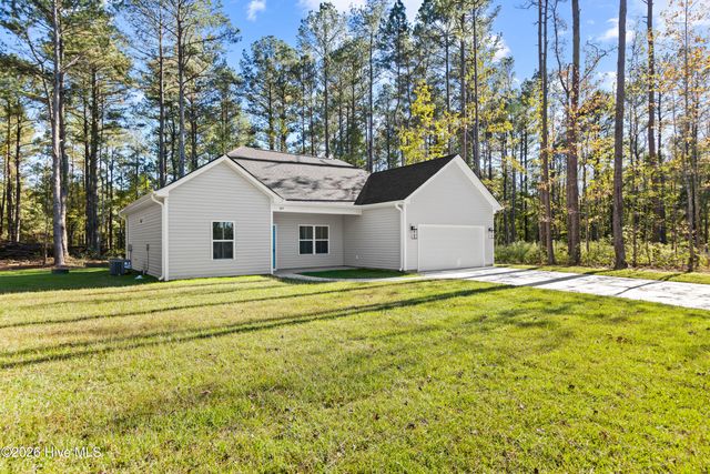 105 Plum Court, Burgaw, NC 28425