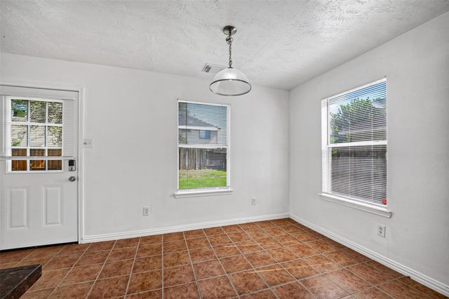 4403 Sprangletop Avenue, Baytown, TX 77521