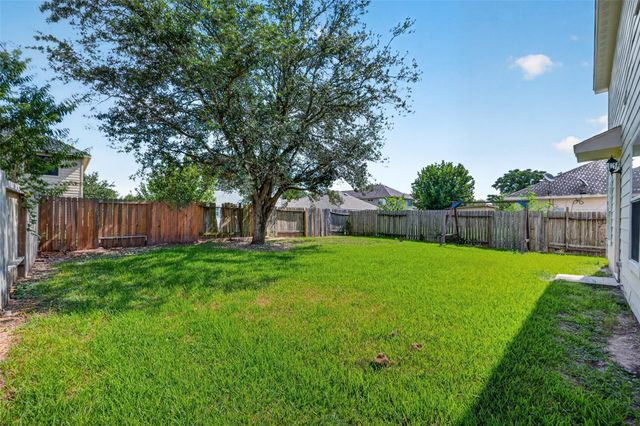 4403 Sprangletop Avenue, Baytown, TX 77521