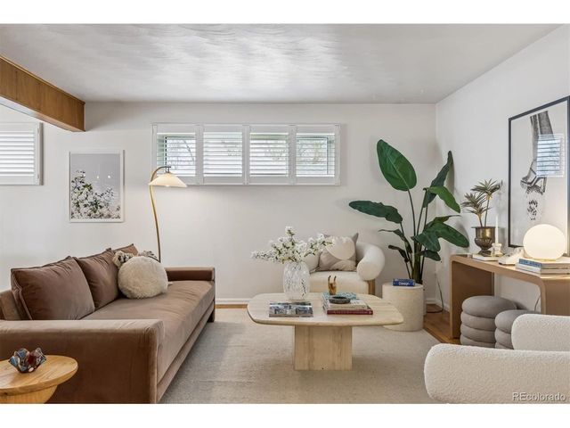 5929 S Steele St, Centennial, CO 80121