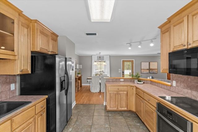 2014 Fern Dr, Dothan, AL 36301