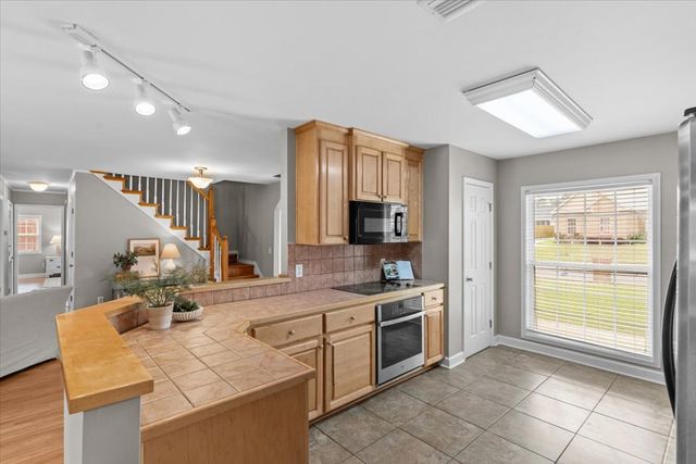 2014 Fern Dr, Dothan, AL 36301