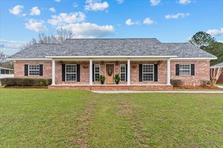 2014 Fern Dr, Dothan, AL 36301