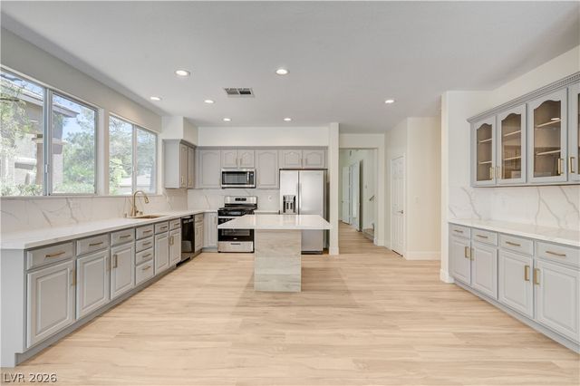 8225 Romantic Sunset Street, Las Vegas, NV 89131