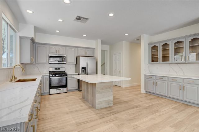 8225 Romantic Sunset Street, Las Vegas, NV 89131