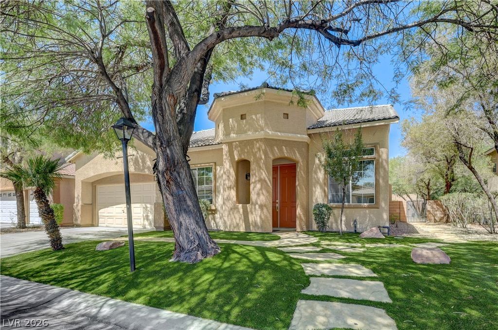 8225 Romantic Sunset Street, Las Vegas, NV 89131