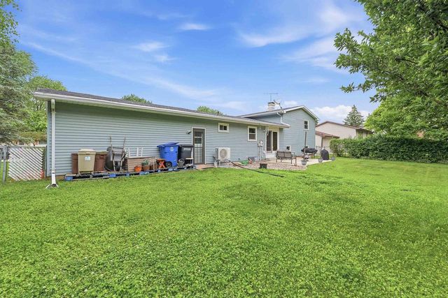 960 MARICOPA DRIVE, Oshkosh, WI 54904