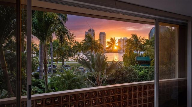 369 S Lake Drive 2e, Palm Beach, FL 33480