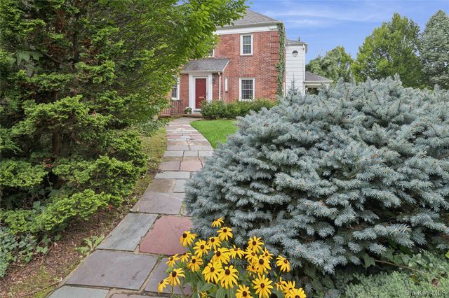 23 Westminster Road, West Hempstead, NY 11552