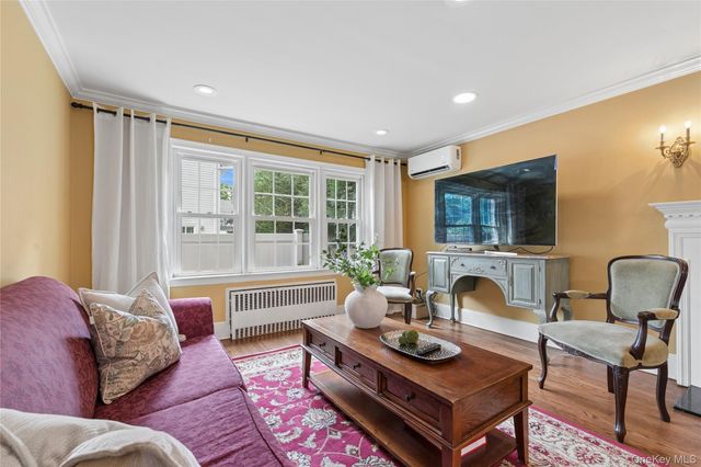 23 Westminster Road, West Hempstead, NY 11552