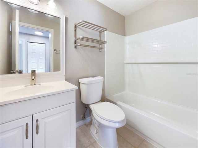 18019 AVONSDALE CIRCLE, Port Charlotte, FL 33948