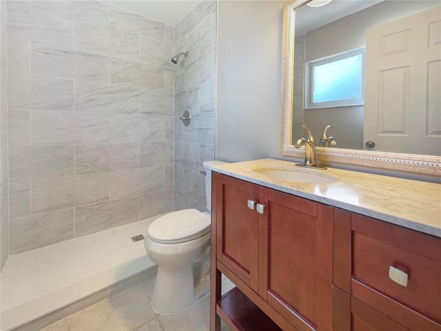 18019 AVONSDALE CIRCLE, Port Charlotte, FL 33948