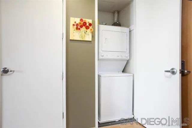 350 W Ash St 811, San Diego, CA 92101