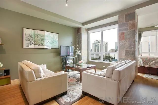 350 W Ash St 811, San Diego, CA 92101