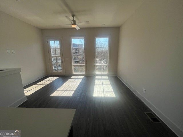 1274 Longreen Terrace NW 114, Atlanta, GA 30318