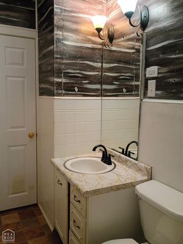 805 W Kingshighway, Paragould, AR 72450