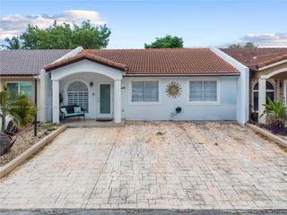 17400 NW 76th Ct, Hialeah, FL 33015