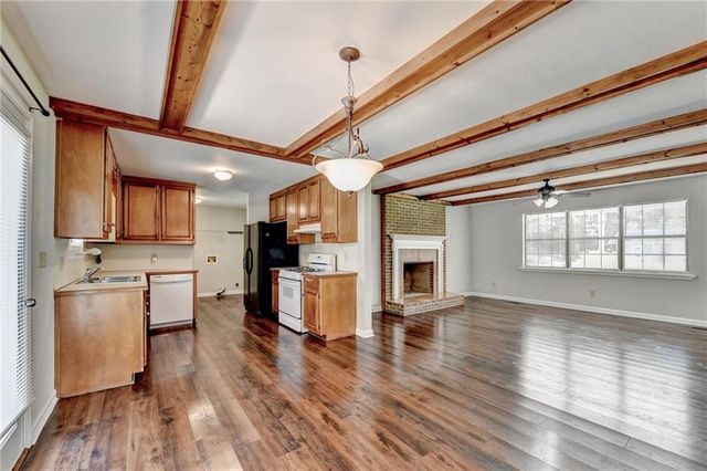 3267 Hilltop Circle, Gainesville, GA 30506