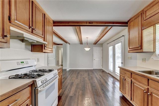 3267 Hilltop Circle, Gainesville, GA 30506