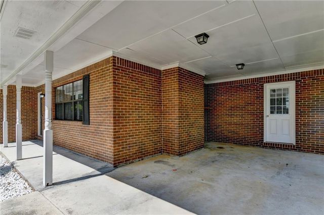 3267 Hilltop Circle, Gainesville, GA 30506