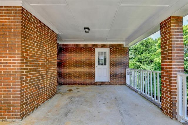 3267 Hilltop Circle, Gainesville, GA 30506