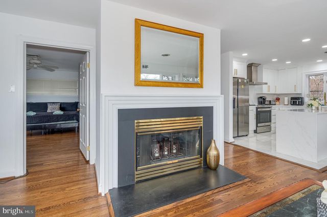 86 OLD STRIDER LN, Harpers Ferry, WV 25425