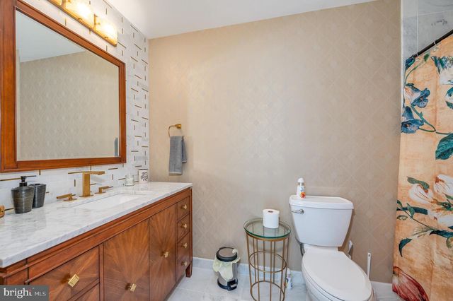 86 OLD STRIDER LN, Harpers Ferry, WV 25425