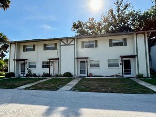 118 Hardin Pl Apt A, Edgewater, FL 32132