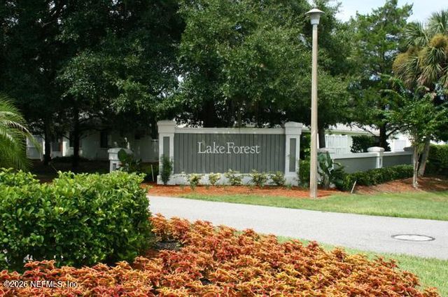 10 LAKE FOREST Circle N, Palm Coast, FL 32137