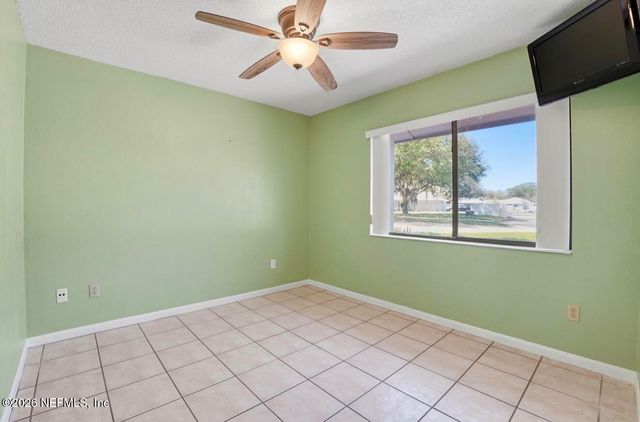 10 LAKE FOREST Circle N, Palm Coast, FL 32137